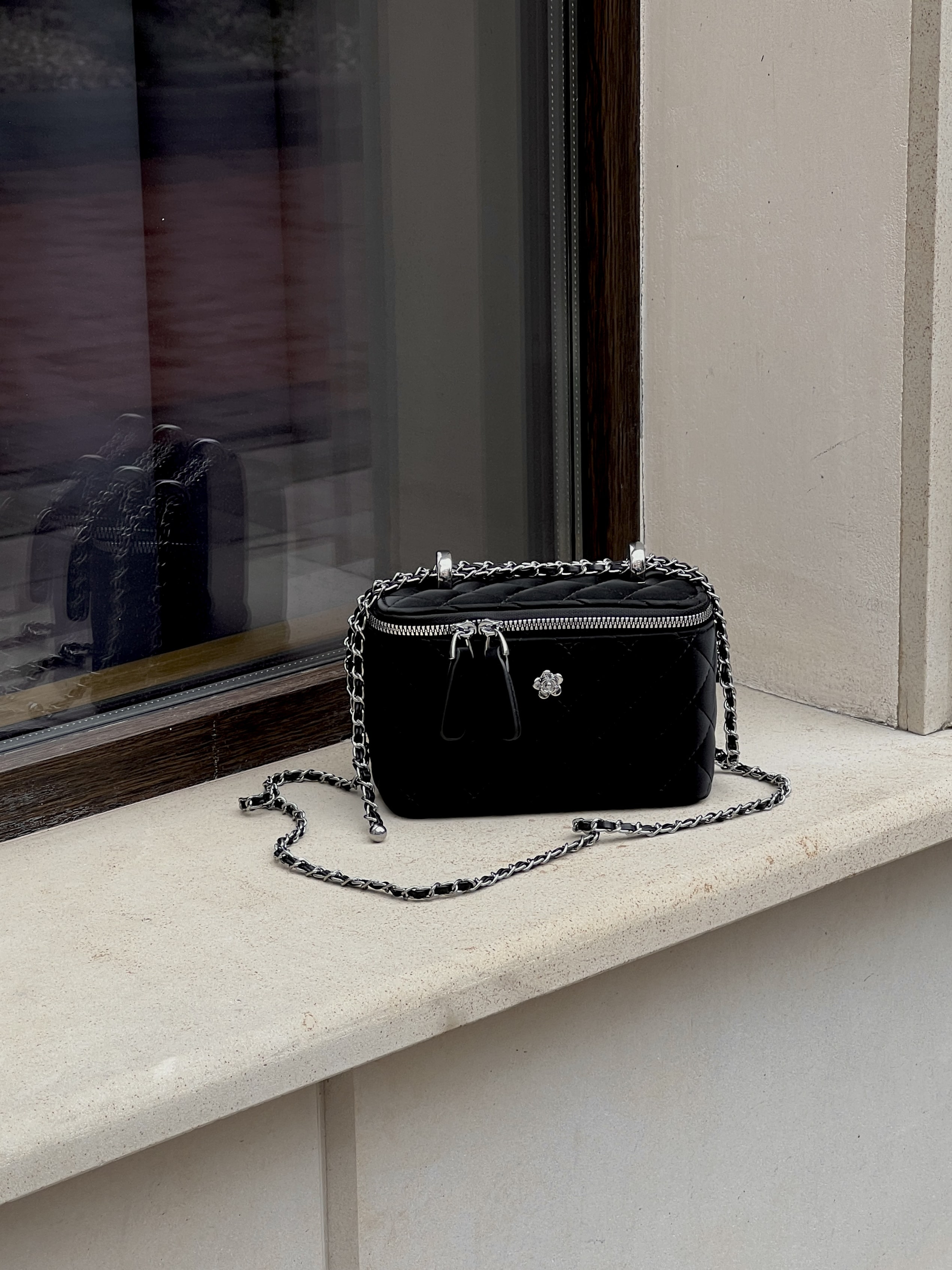 LOLA BAG BLACK